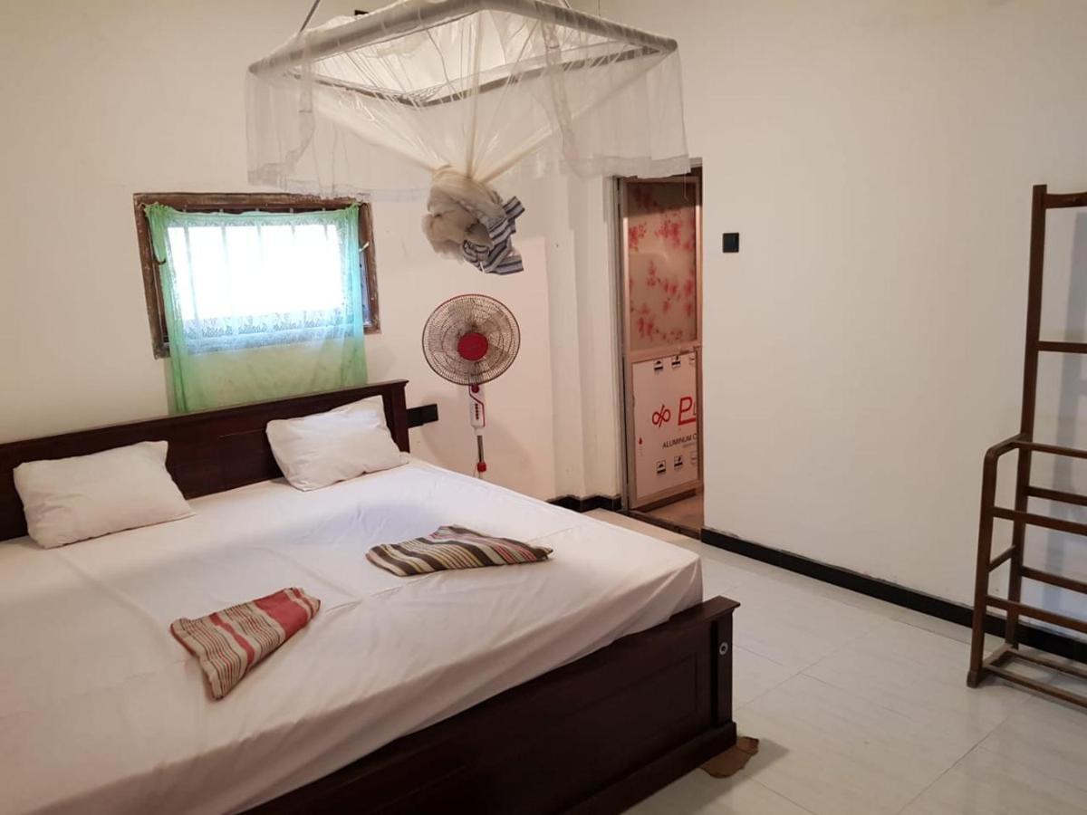 Jungle Reef Rest Hotel Mirissa Eksteriør billede