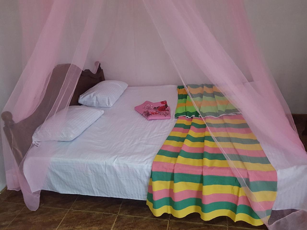 Jungle Reef Rest Hotel Mirissa Eksteriør billede